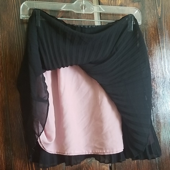 BCBG Generation Chiffon Pleated Skirt - Picture 2 of 5